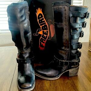 Freebird derby in black size 11